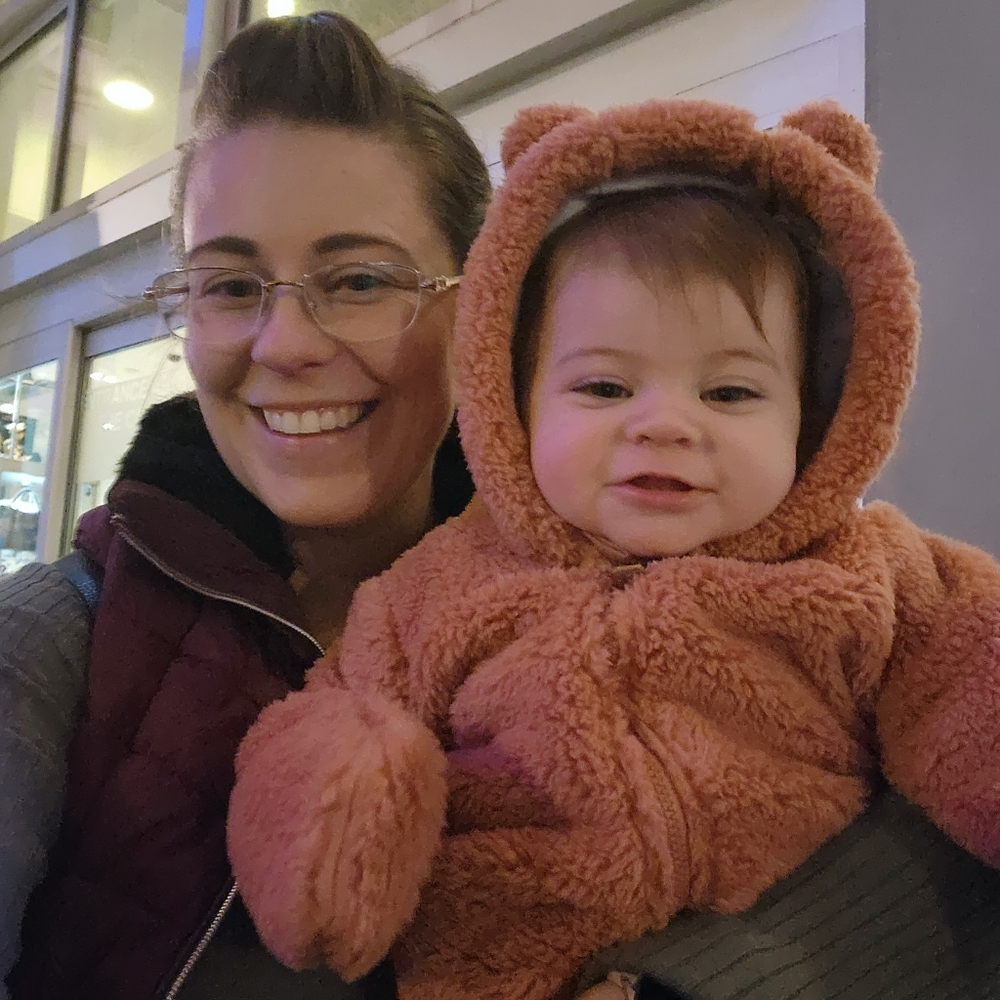 Courtney's cloths, home, and holiday decor